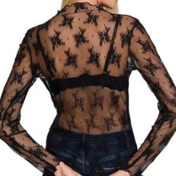 NEW ZENANA BLACK LACE SIZE S LONG SLEEVE BLOUSE - Picture 2 of 3